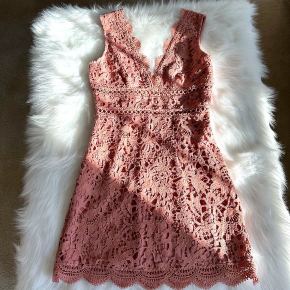 JOA Dress Boho Mini Crochet Lace Just One Answer Open Back Pink MEDIUM #BC6465 - Picture 1 of 11